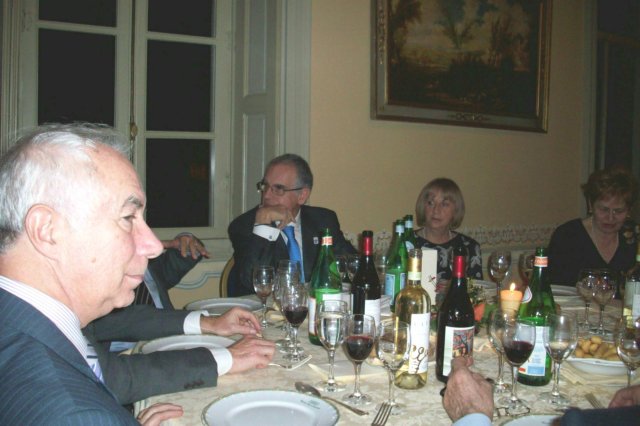 oliservicenov08014.jpg