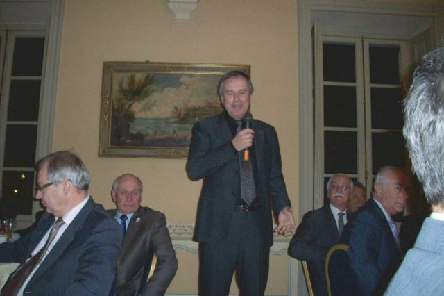 oliservicenov08046.jpg